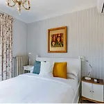 The Pearl -